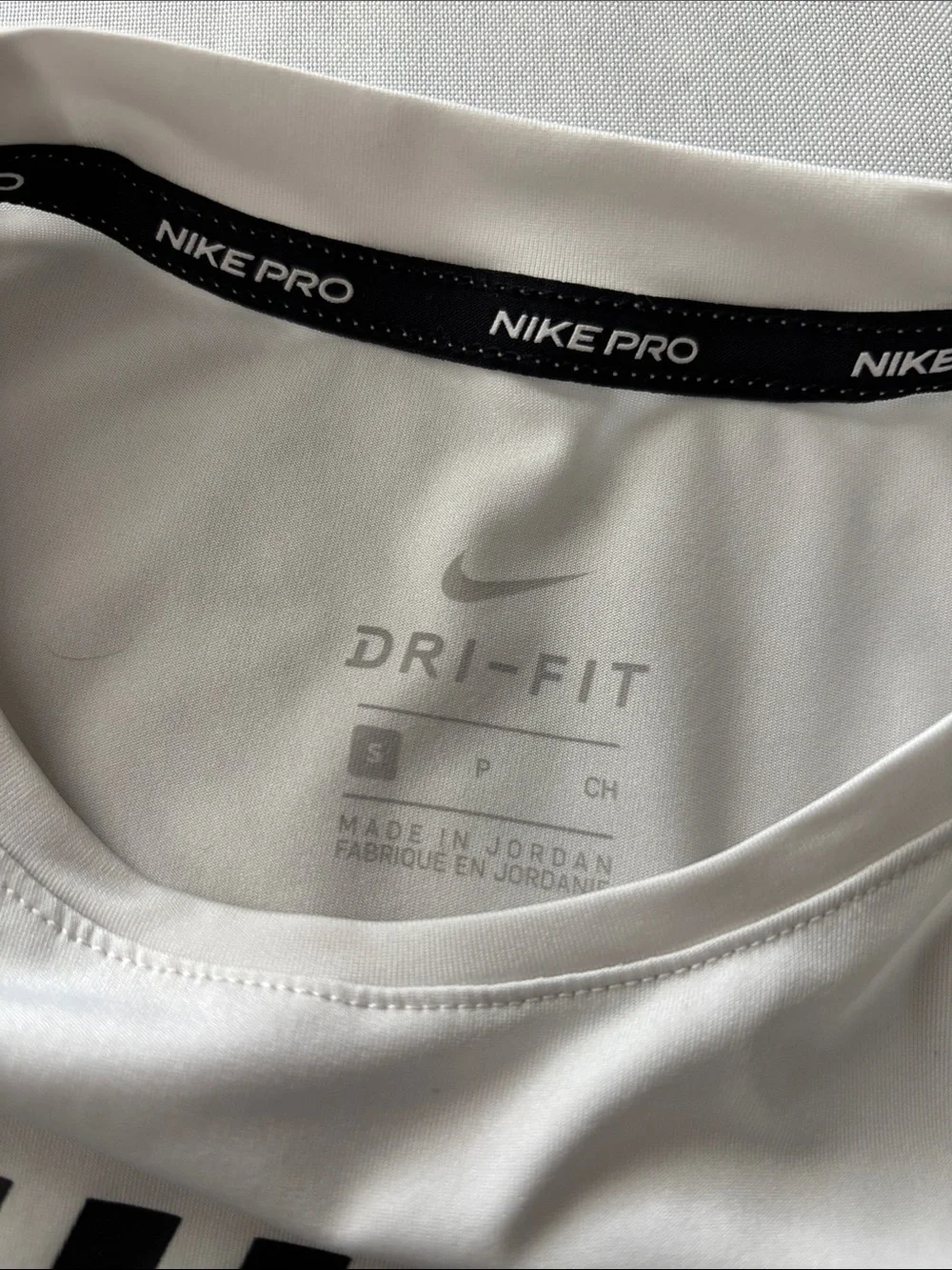 Nike White Sleeveless Training Tank with Black Logo kids size S